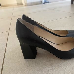 black leather  shoes Marc Fisher size 6/5 M